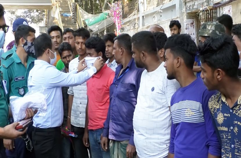 স্বাস্থ্যবিধি মানাতে আবারও মাঠে চট্টগ্রাম জেলা প্রশাসন